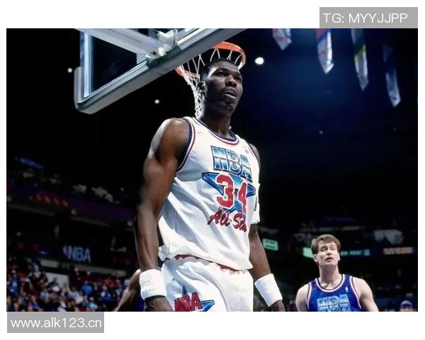 全明星赛背后的秘密揭秘：从选秀规则到明星球员的精彩表现